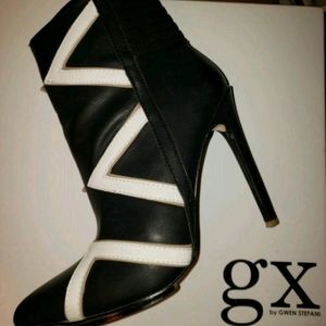 GX by Gwen Stefani Shoes - GX by Gwen Stefani black booties GX by Gwen Stefani Shoes - GX by Gwen Stefani black booties
